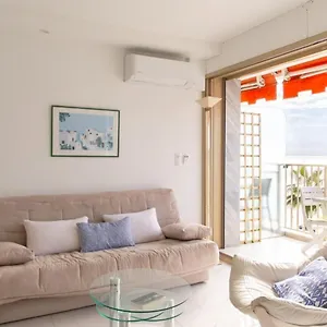 Apartment Air-conditioned With Sea View And At The Foot Of The Beaches, Antibes