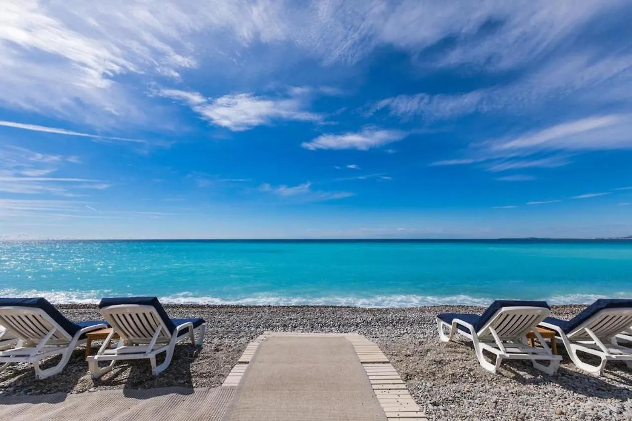 Riviera Azur Antibes Hotel 0*,